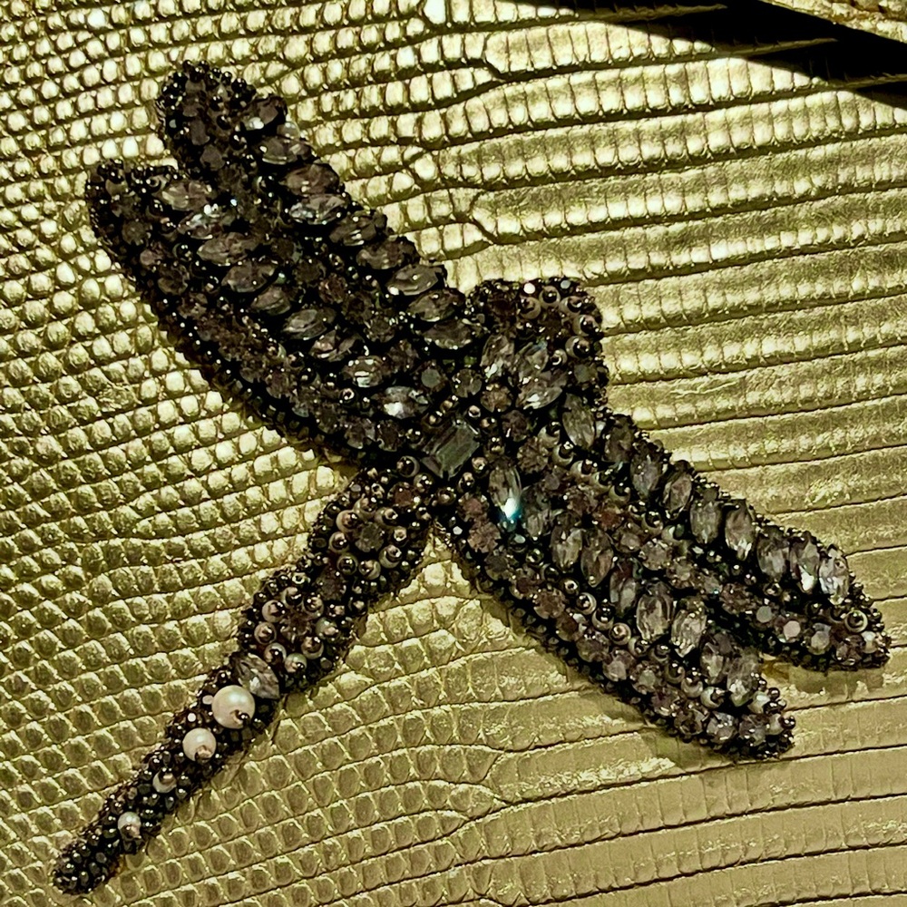 Gucci Gold Laminated Lizard Clutch w/ Crystal Dragonfly Embellishments-Preloved - Picture 16 of 16